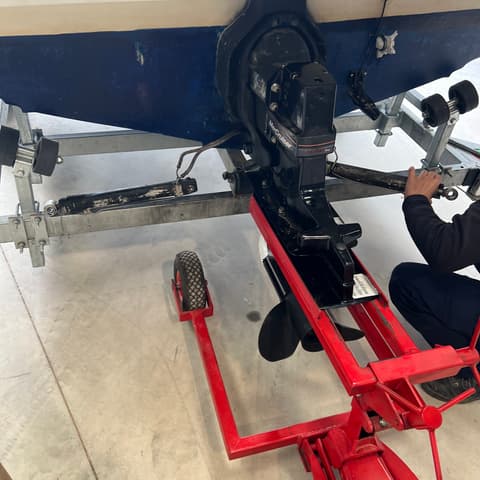Embarcación a motor